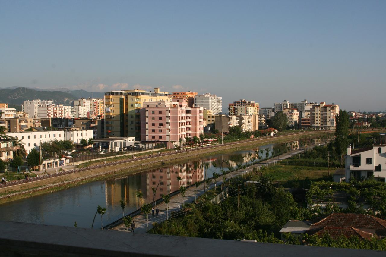 Hotel Siklad Lezhe Exterior photo